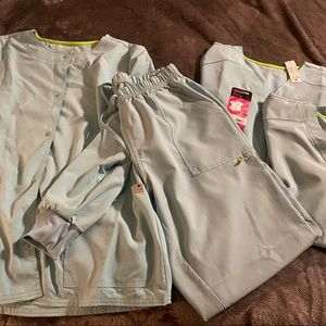 ScrubStar scrub bundle (4 pieces)